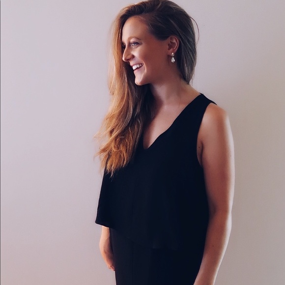 Dresses & Skirts - Black Dress!!